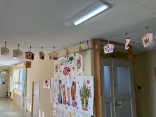 利用者様が作られた作品でAIJYU松沢の玄関が正月らしく華やかになりました🎍楽しい1年になりますように!
#aijyu松沢
#AIJYU松沢
#放課後等デイサービス
#児童発達支援
#富山県
#小矢部市
#放デイ
#発達障害
#自閉スペクトラム
#ADHD